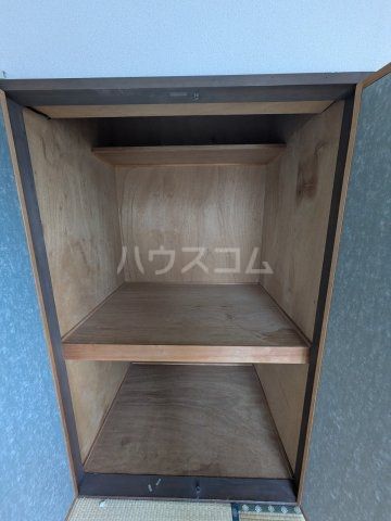 ガーデン上地の内装写真