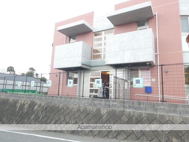 幼稚園・保育園　まどか保育園（幼稚園・保育園）まで610m
