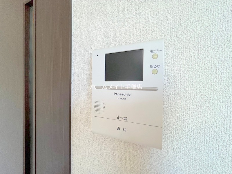 セキュリティ　モニター付きインターホン♪