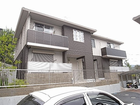 シャーメゾン燦燦川西B棟