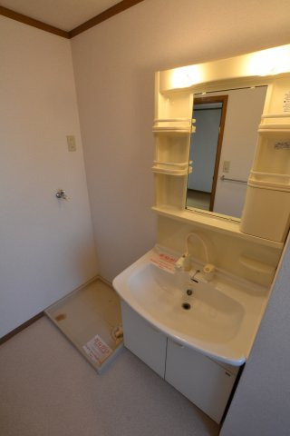 洗面設備　同物件、類似間取りのイメージ写真です