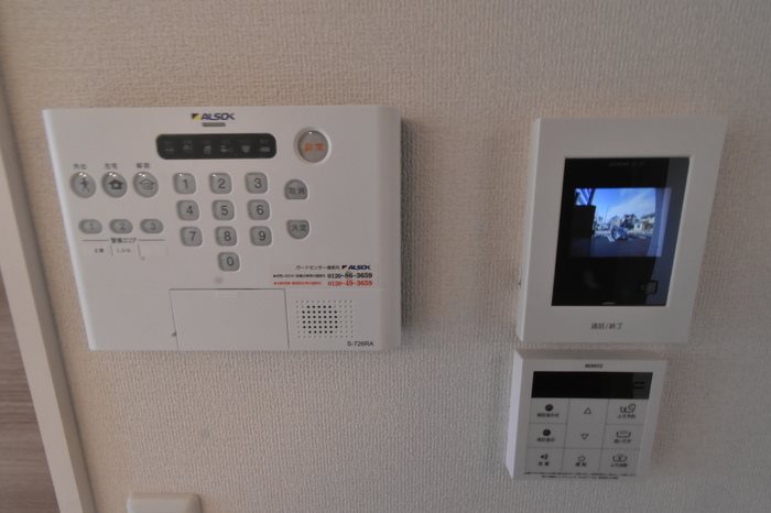 セキュリティ　来訪者の姿を確認できます。