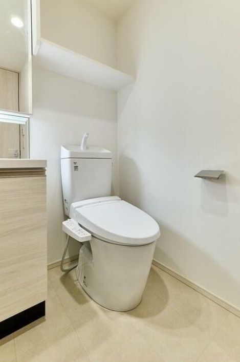 コンフォリア・リヴ門前仲町EASTのトイレ写真