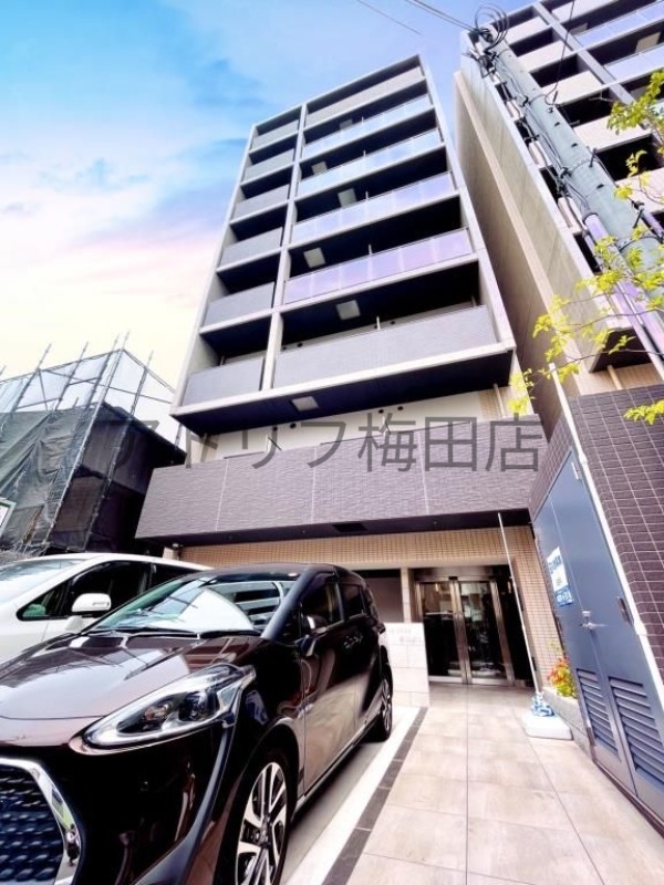 阪急京都線 十三駅 徒歩9分 築6年