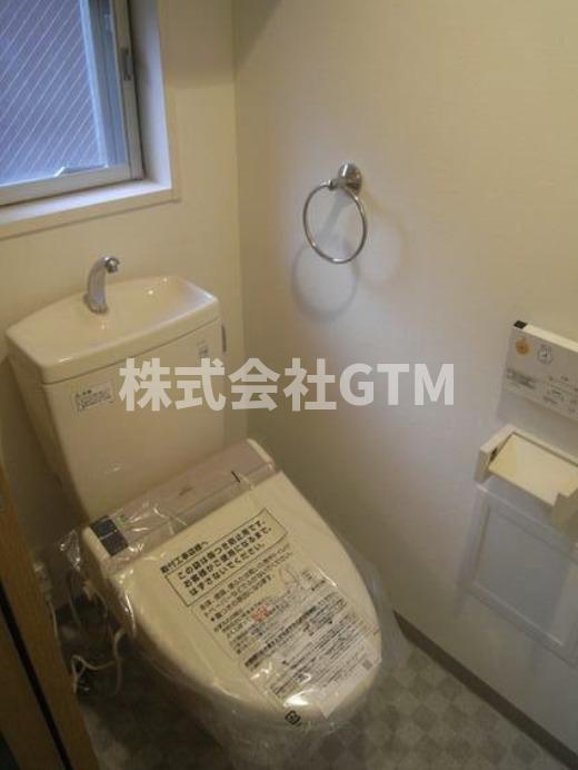 ＪＲ山手線 目白駅 徒歩12分 6階建 築22年のトイレ写真