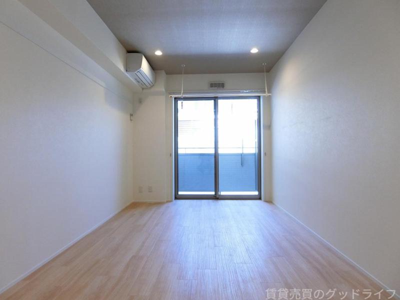 叡山電鉄叡山本線 茶山・京都芸術大学駅 徒歩18分 5階建 築8年の居間写真