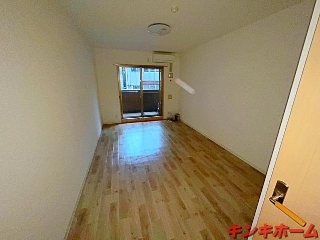 居室・リビング　写真は別のお部屋です。※現況を優先