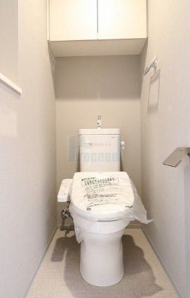 トイレ　※別部屋参考写真※現況優先です