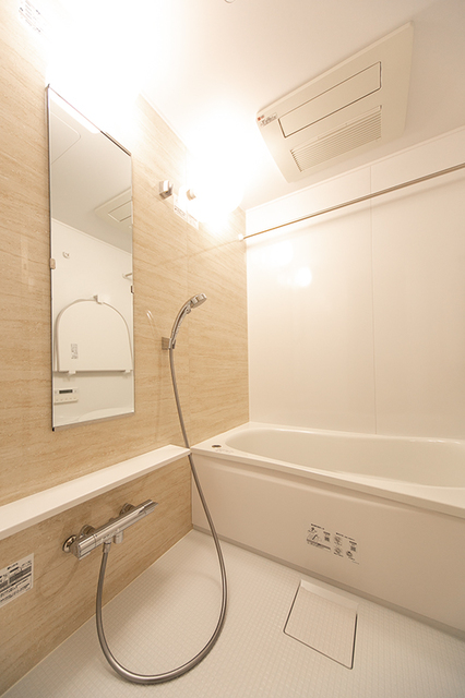 バス・シャワールーム　※写真は同タイプ住戸です。