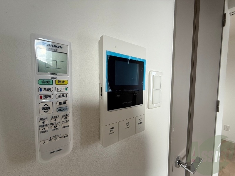 セキュリティ　ＴＶモニター付インターホンです。来客者の顔が見えるので安心！