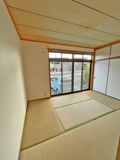 亀川四の湯政光貸家の内装写真