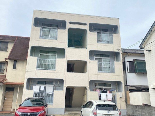 シャトー青山の外観写真
