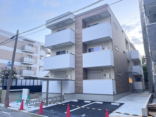阪急神戸線 園田駅 徒歩7分 築4年