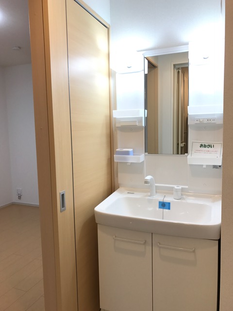 新潟市中央区 3階建 築13年の内装写真