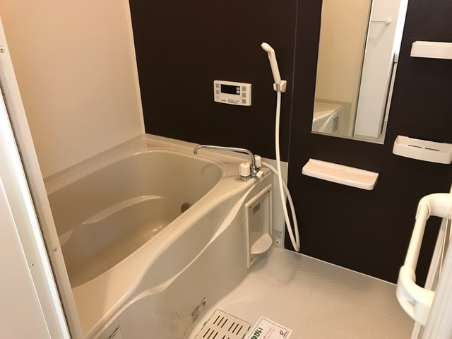 新潟市中央区 3階建 築13年の風呂写真