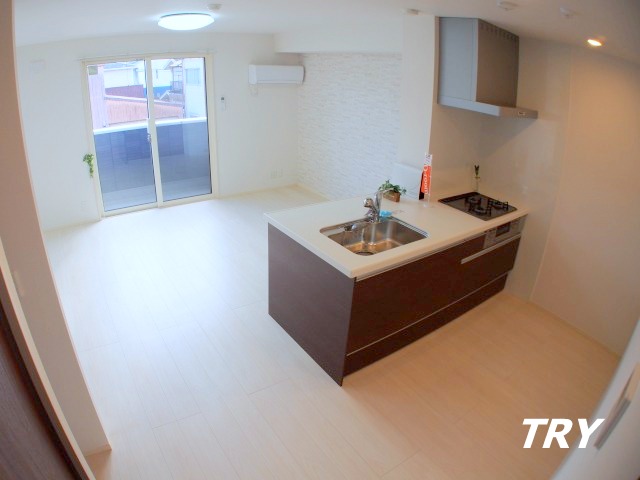 居室・リビング　カウンターキッチンのリビング！