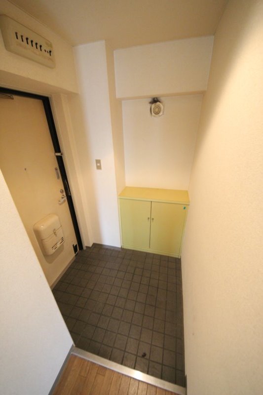 ハイツアザレアの玄関写真