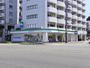 コンビニ　ファミリーマート　松山本町六丁目店（コンビニ）まで230m