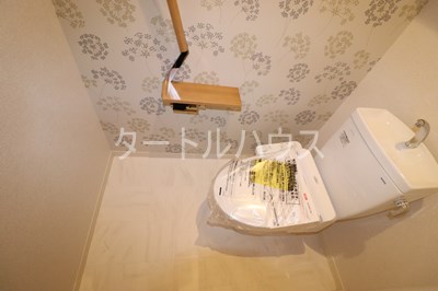 シャーメゾン ポルタフォルトゥーナのトイレ写真