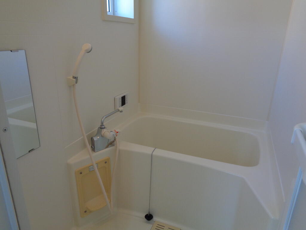 バス・シャワールーム　追い焚き機能付き