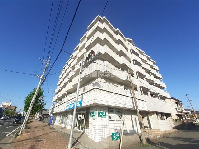 大牟田市諏訪町のマンションの建物外観