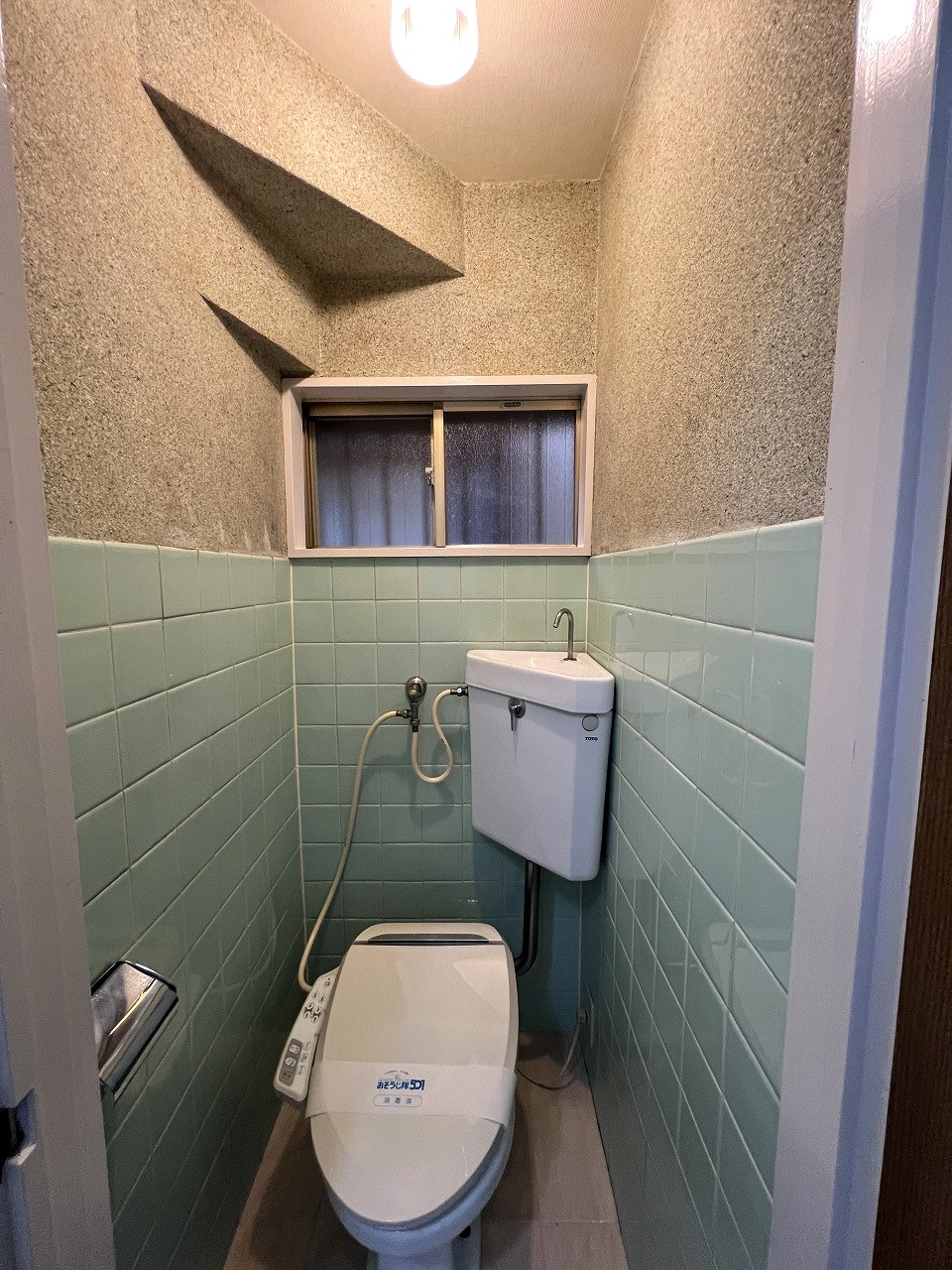 小田2丁目貸家のトイレ写真
