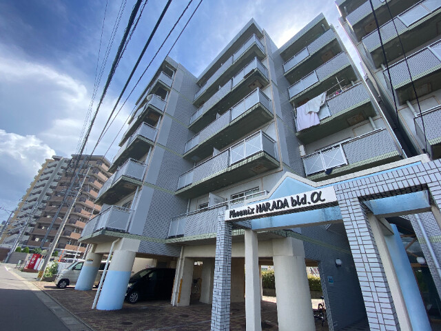 福岡市東区原田のマンションの建物外観