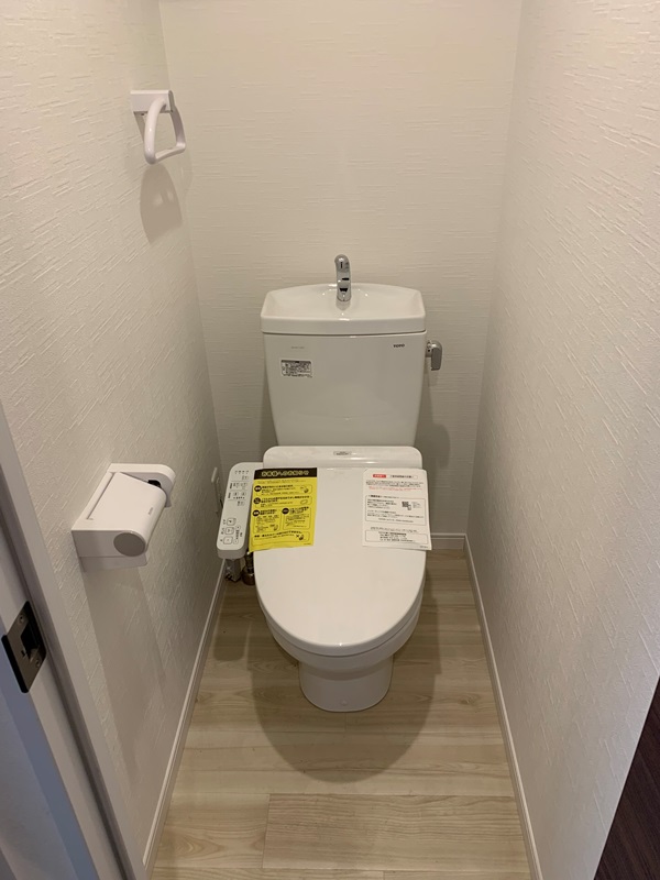 トイレ　※同建物別部屋