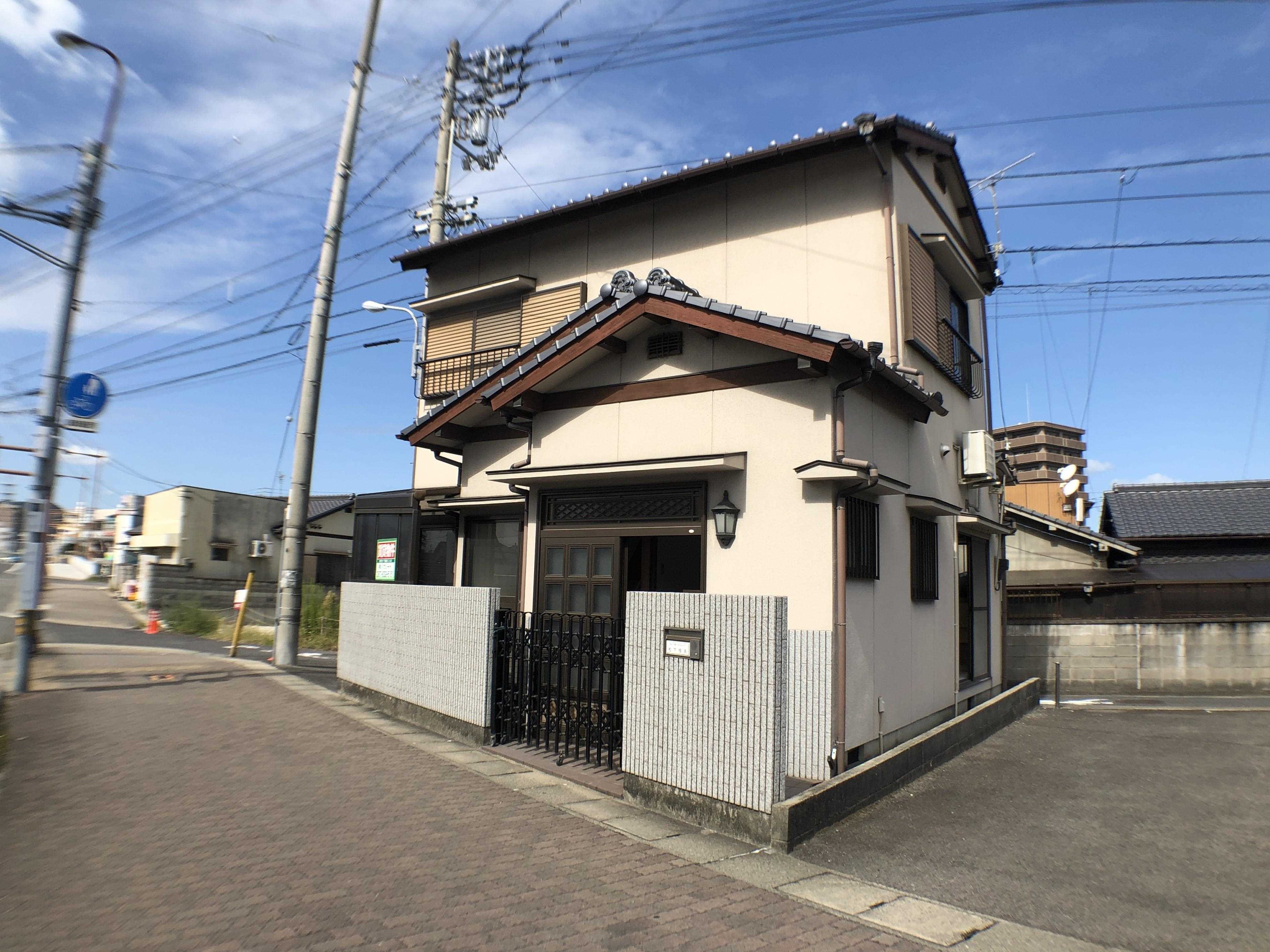 観光町中山借家の建物外観