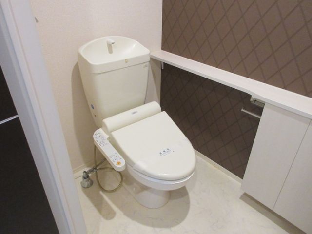 【ヴェローナ　Bのトイレ】