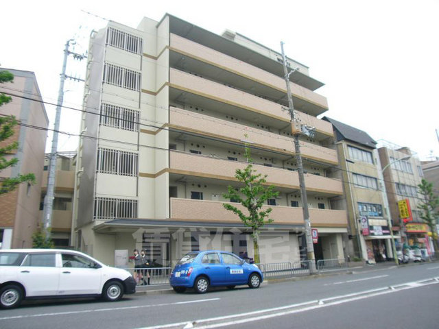 【ガーレ花園の建物外観】