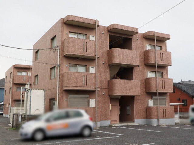栃木市平柳町のマンションの建物外観
