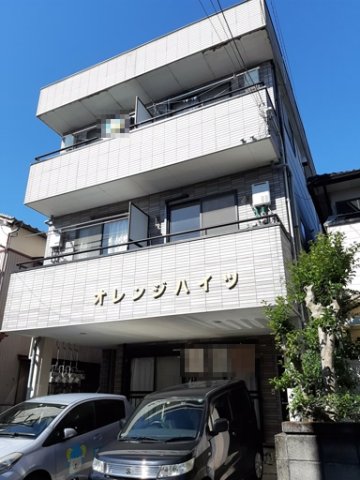 高知市高須のマンションの建物外観