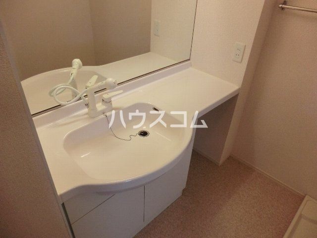 【ル・クプル　Ｃ棟の洗面設備】