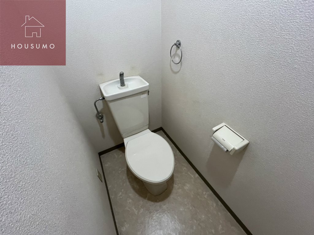 トイレ　コンパクトで使いやすいトイレです