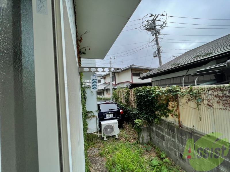 バルコニー　バルコニーはありませんが洗濯物は干せそうですね