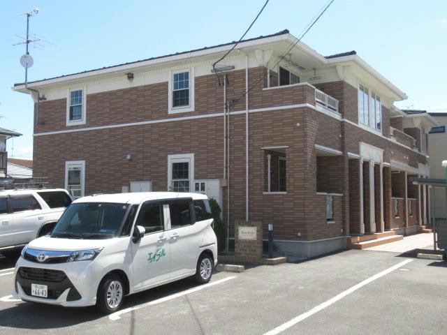 【郡山市安積町日出山のアパートの駐車場】