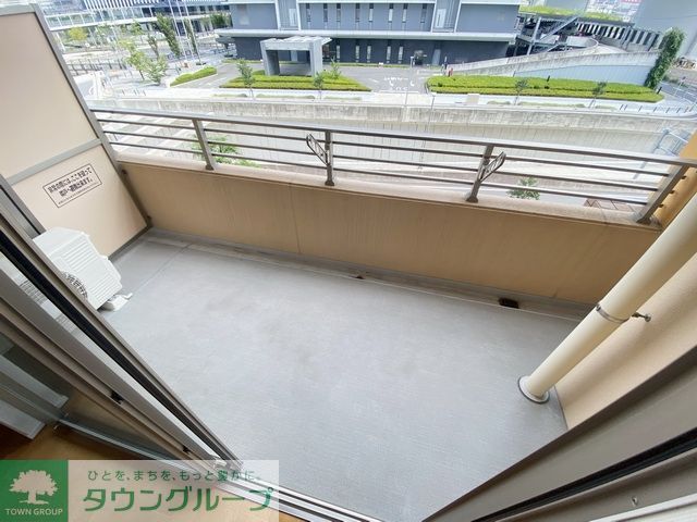 【名古屋市中村区平池町のマンションのバルコニー】