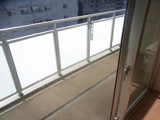 【豊島区東池袋のマンションのバルコニー】