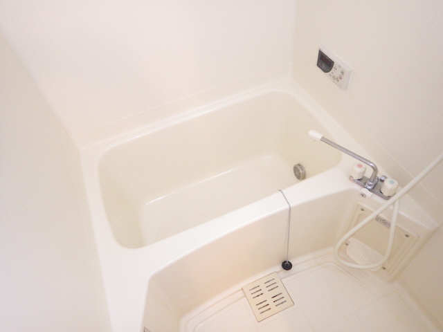 バス・シャワールーム　追い焚き付です