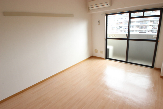 居室・リビング　※別部屋の写真です