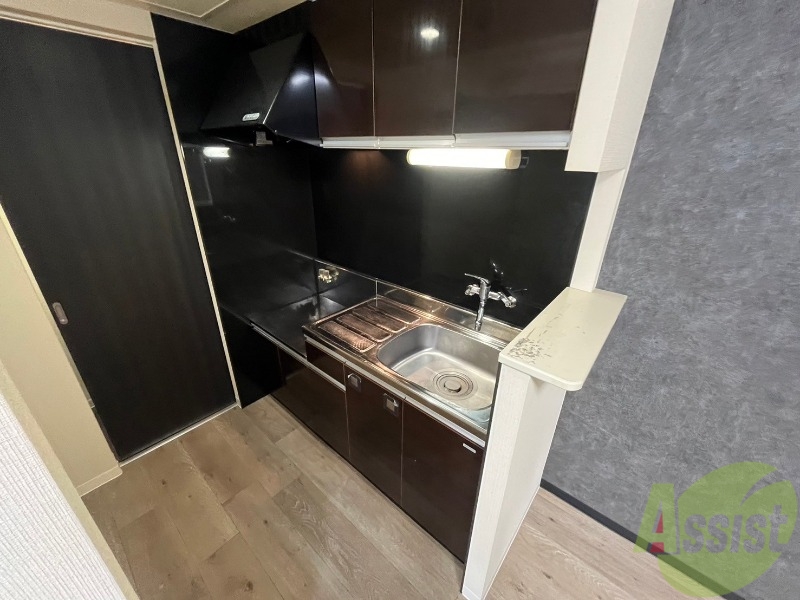 キッチン　洗い場が大きくて洗い物もしやすそうです。