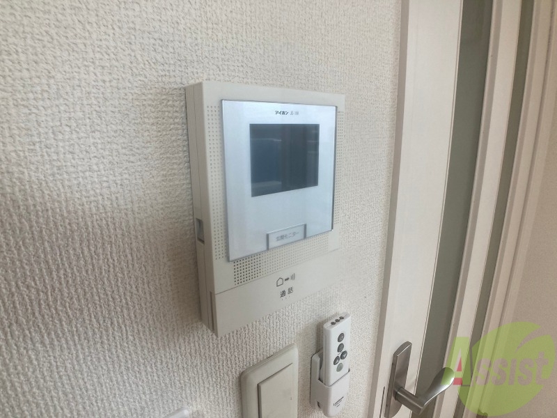 セキュリティ　ＴＶモニター付インターホンです。来客者の顔が見えるので安心！