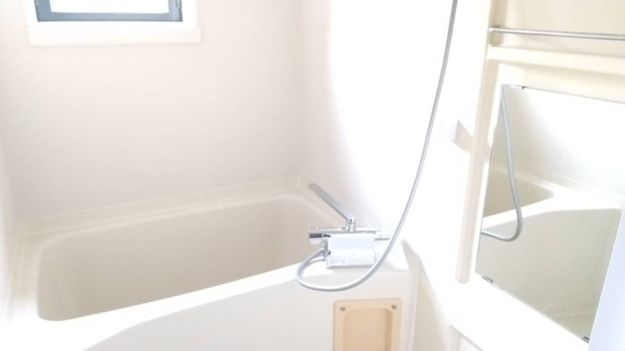 バス・シャワールーム　浴室