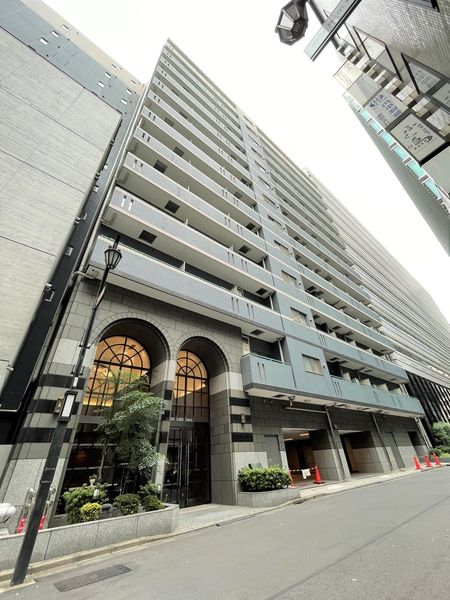 ファミール東京グランリッツの建物外観