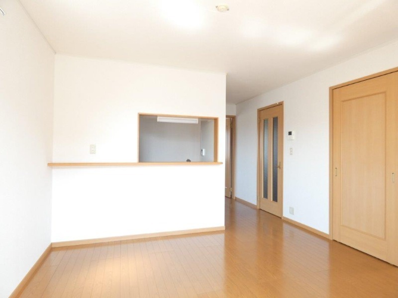 居室・リビング　図面と現状に相違がある場合には現状を優先