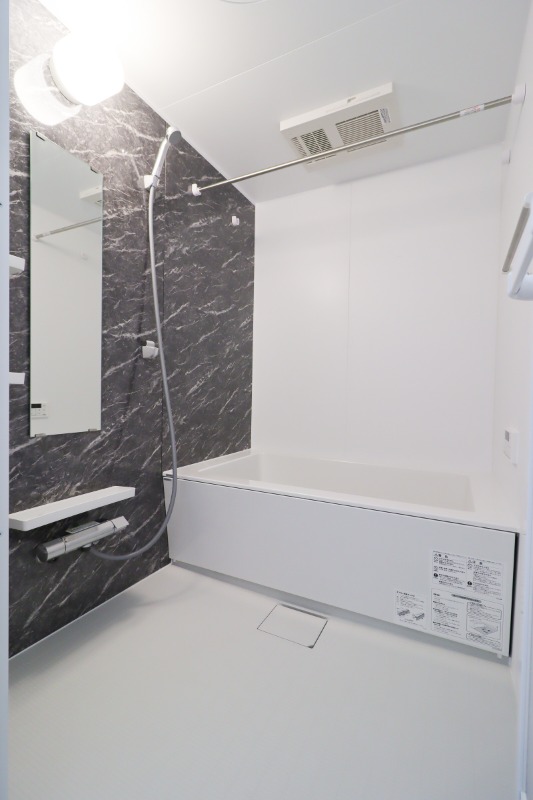 バス・シャワールーム　図面と現状に相違がある場合には現状を優先