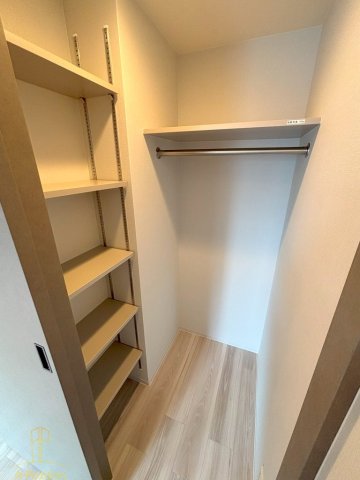 収納　コンフォリア・リヴ北浜淡路町