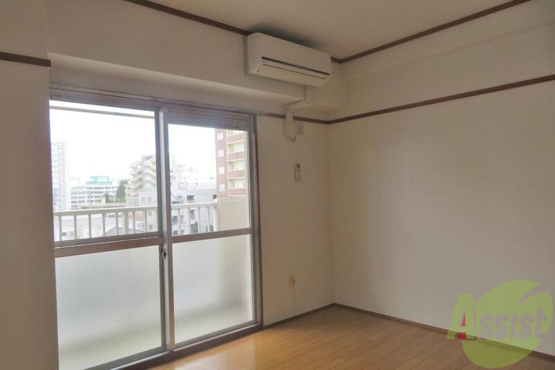 居室・リビング　フローリングがきれいな１Ｋです。綺麗だと落ち着きますよねー。