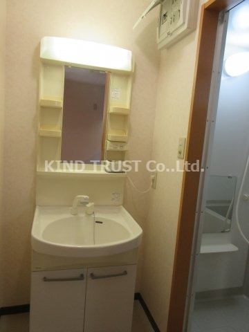 洗面設備　広い洗面スペース